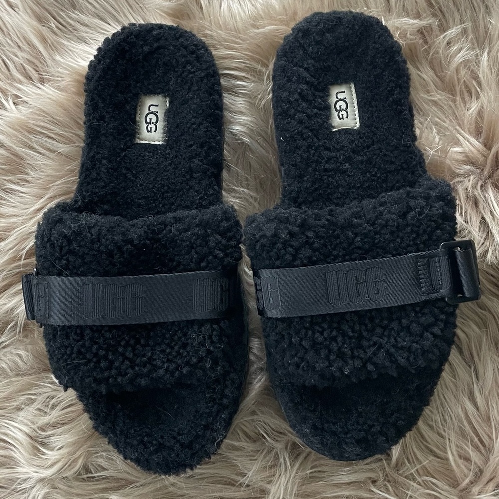 UGG Black Fluff Slide Slides